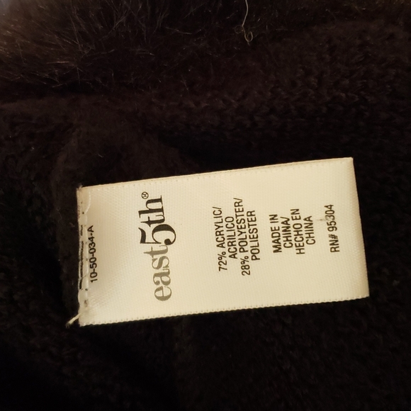 east 5th Fir Trimmed Cape - Picture 5 of 5